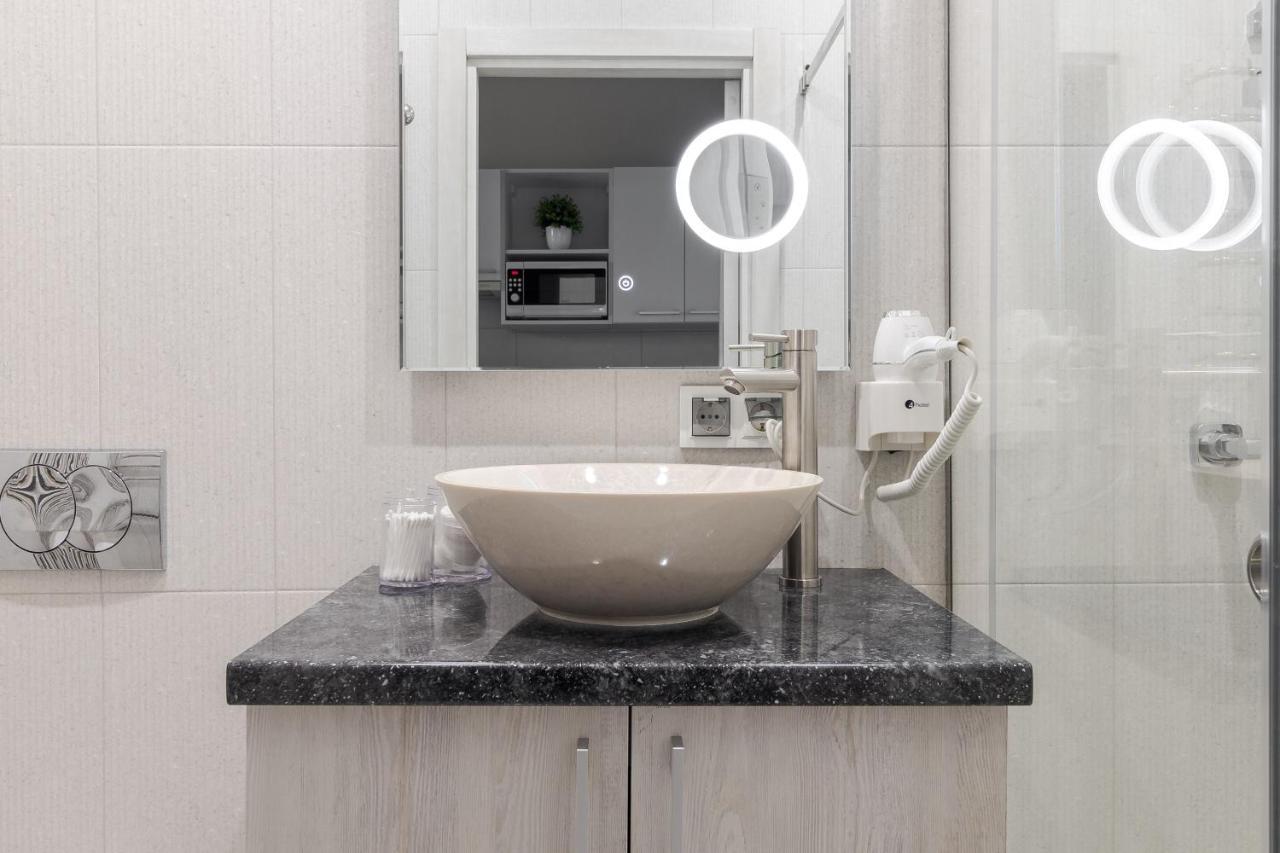 리비프 Luxury Flat In Downtown 2 아파트 외부 사진